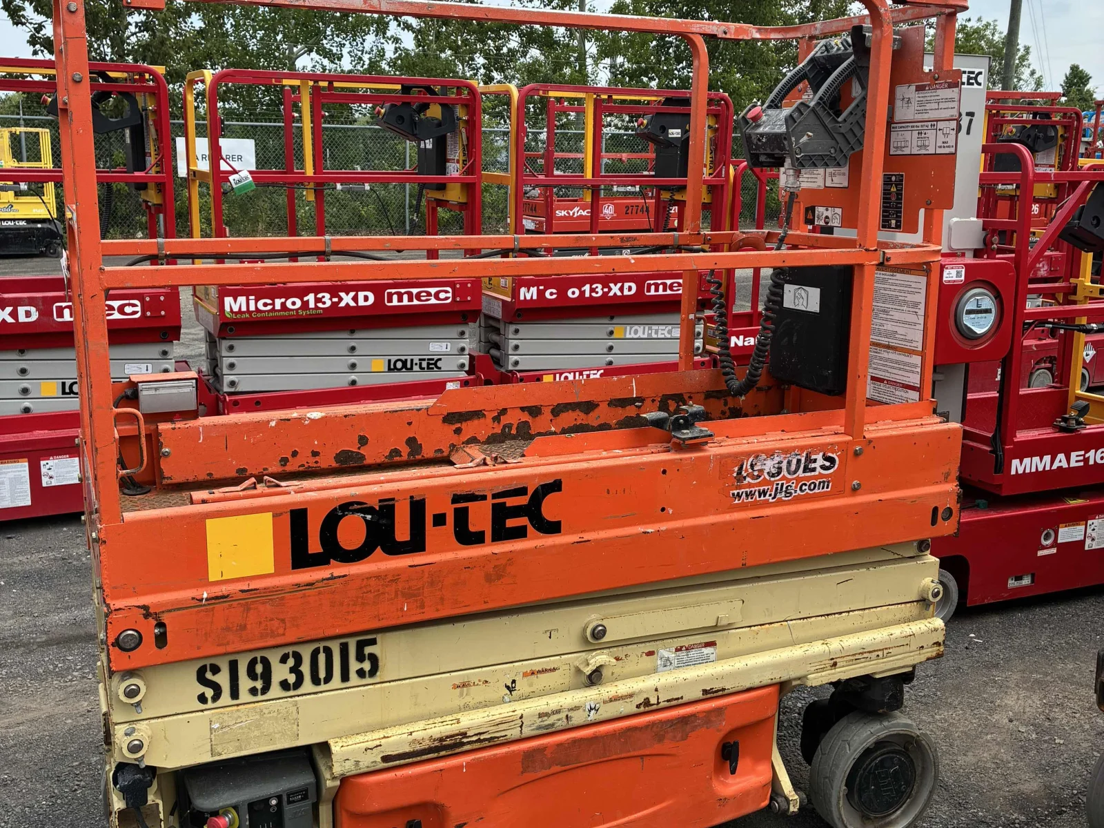 2015 JLG 1930ES