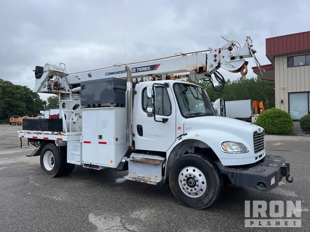 2017 Freightliner M2106