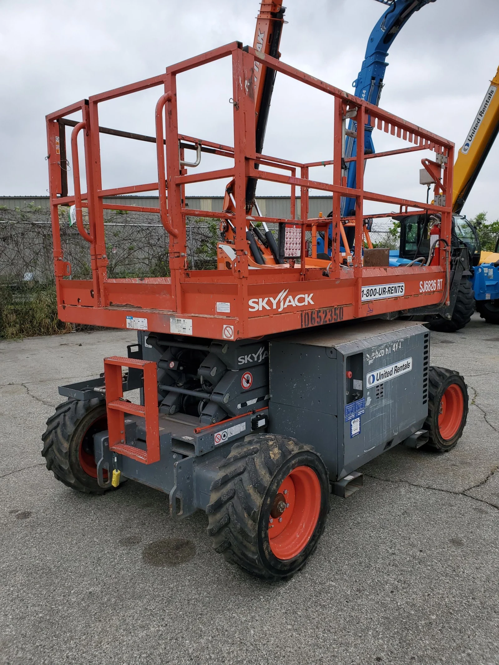 2017 Skyjack SJ6826RT-Rough-Terrain