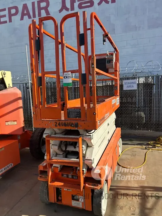 2019 Snorkel S3226E