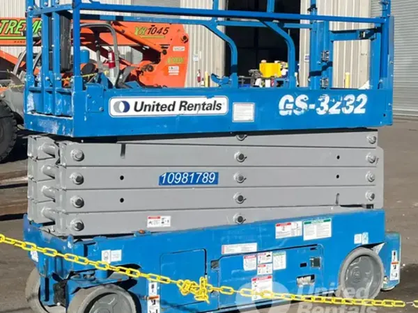2019 Genie GS-3232