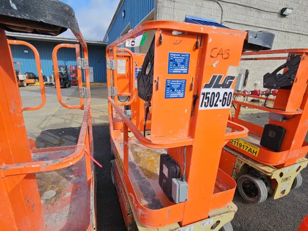 2016 JLG 1230ES Self-Propelled One-Person