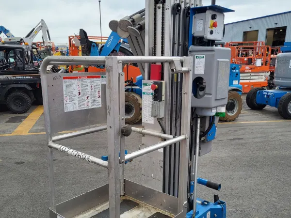 2018 Genie AWP-30SDC Pusharound