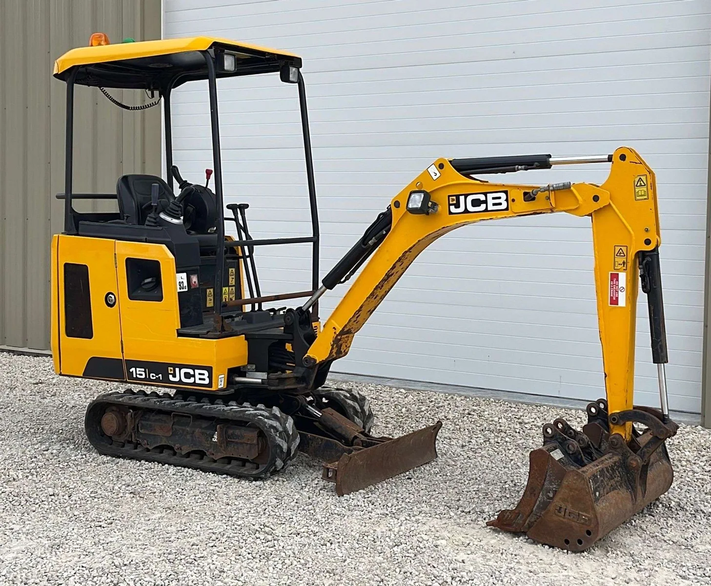 2018 JCB 15C-1 Mini Excavator - front view