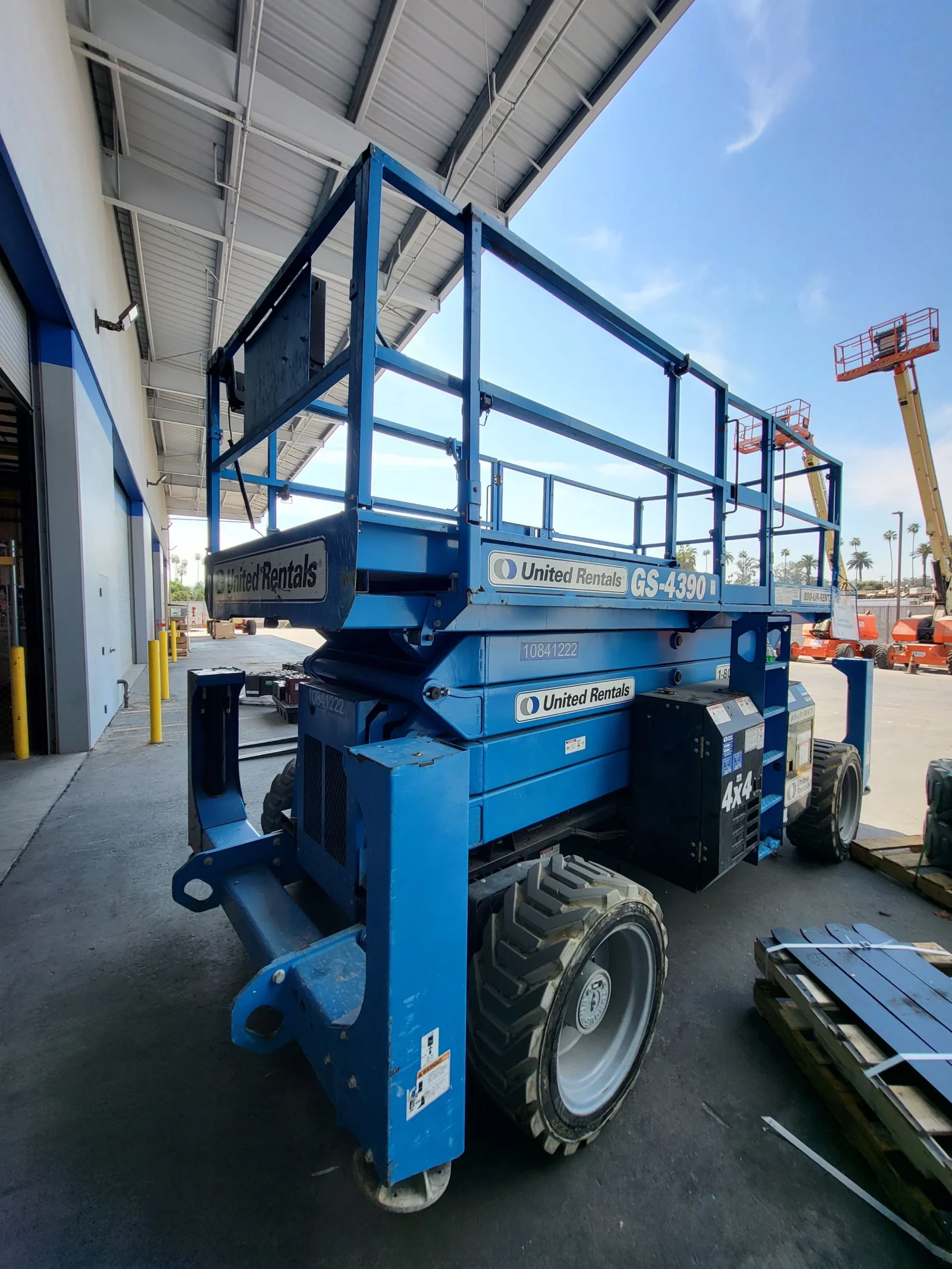 2018 Genie GS-4390 RT Rough Terrain