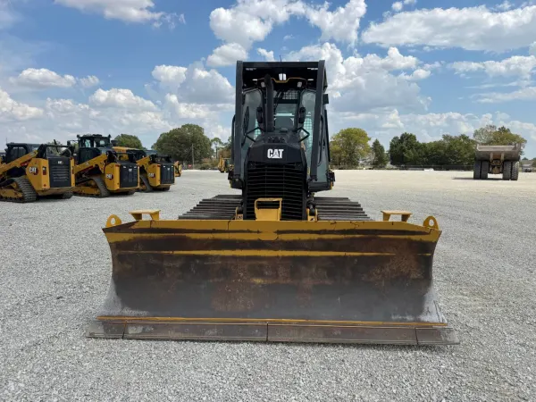 2024 Caterpillar D3-12LGP