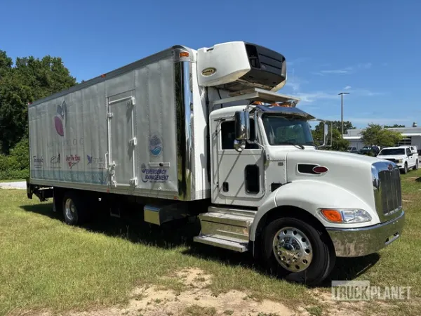 2021 Peterbilt 337