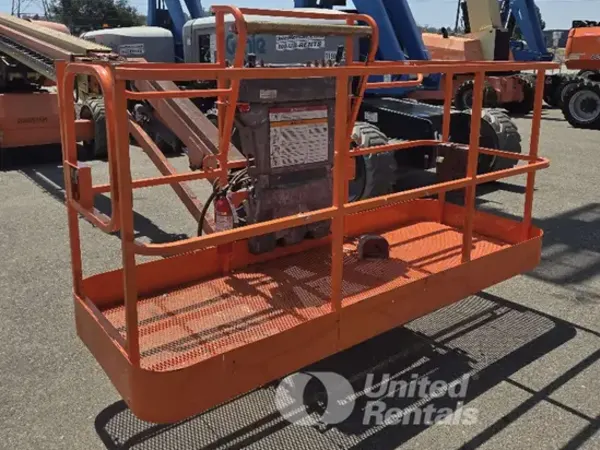 2018 JLG 660SJ