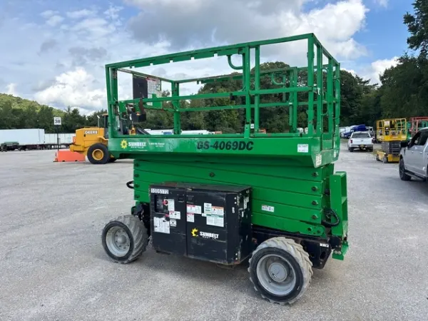 2017 Genie GS-4069DC