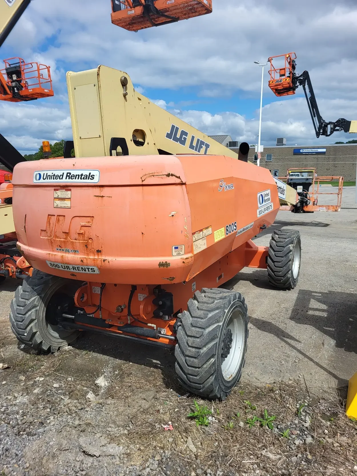 2018 JLG 800S