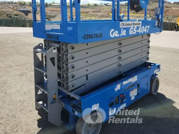 2019 Genie GS-4047