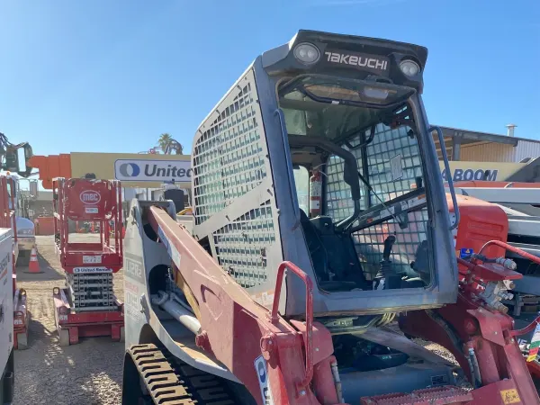 2021 Takeuchi TL12R2-CR