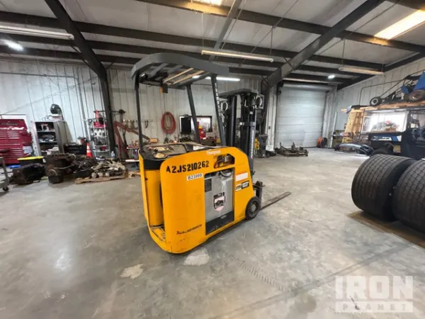 2015 Jungheinrich ETG340-36V