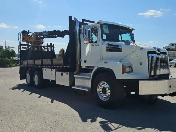 2014 WESTERN STAR 4700