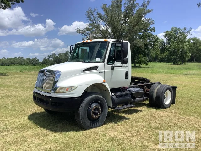 2010 International 4400
