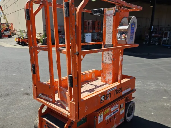 2019 Snorkel TM12E Self-Propelled One-Person
