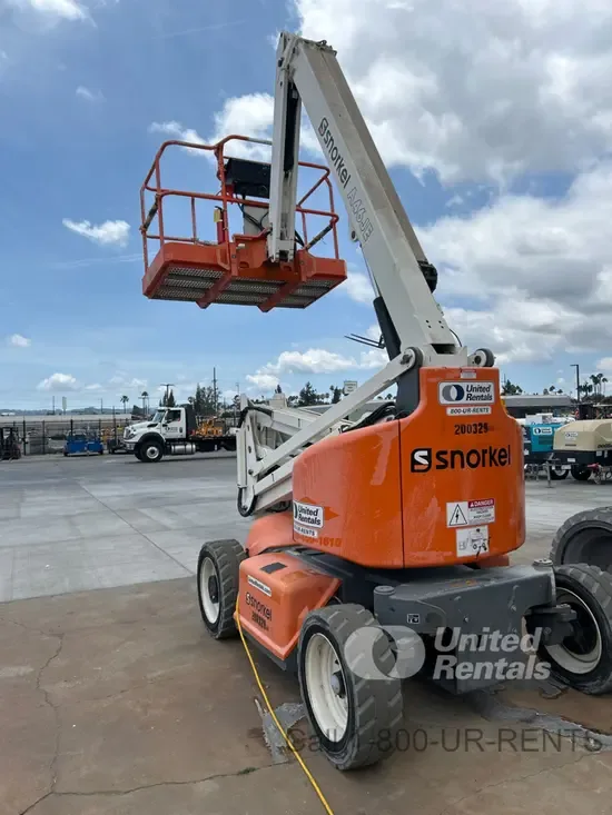 2017 Snorkel A46JE Articulating