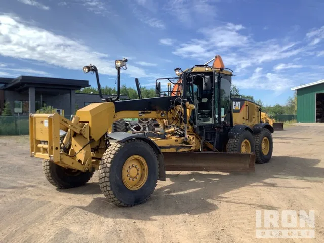 2010 Caterpillar 12M