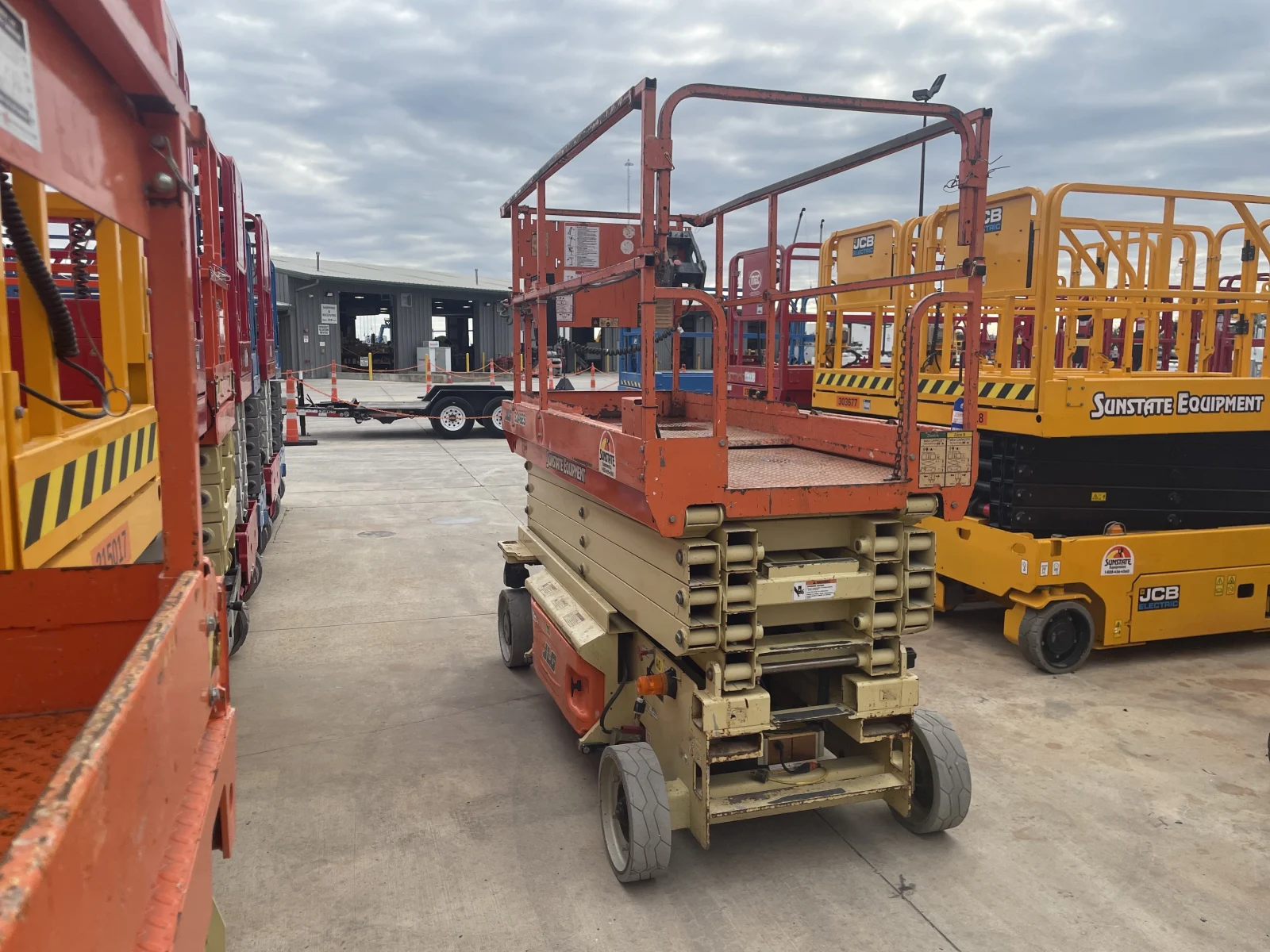 2018 JLG 3246ES