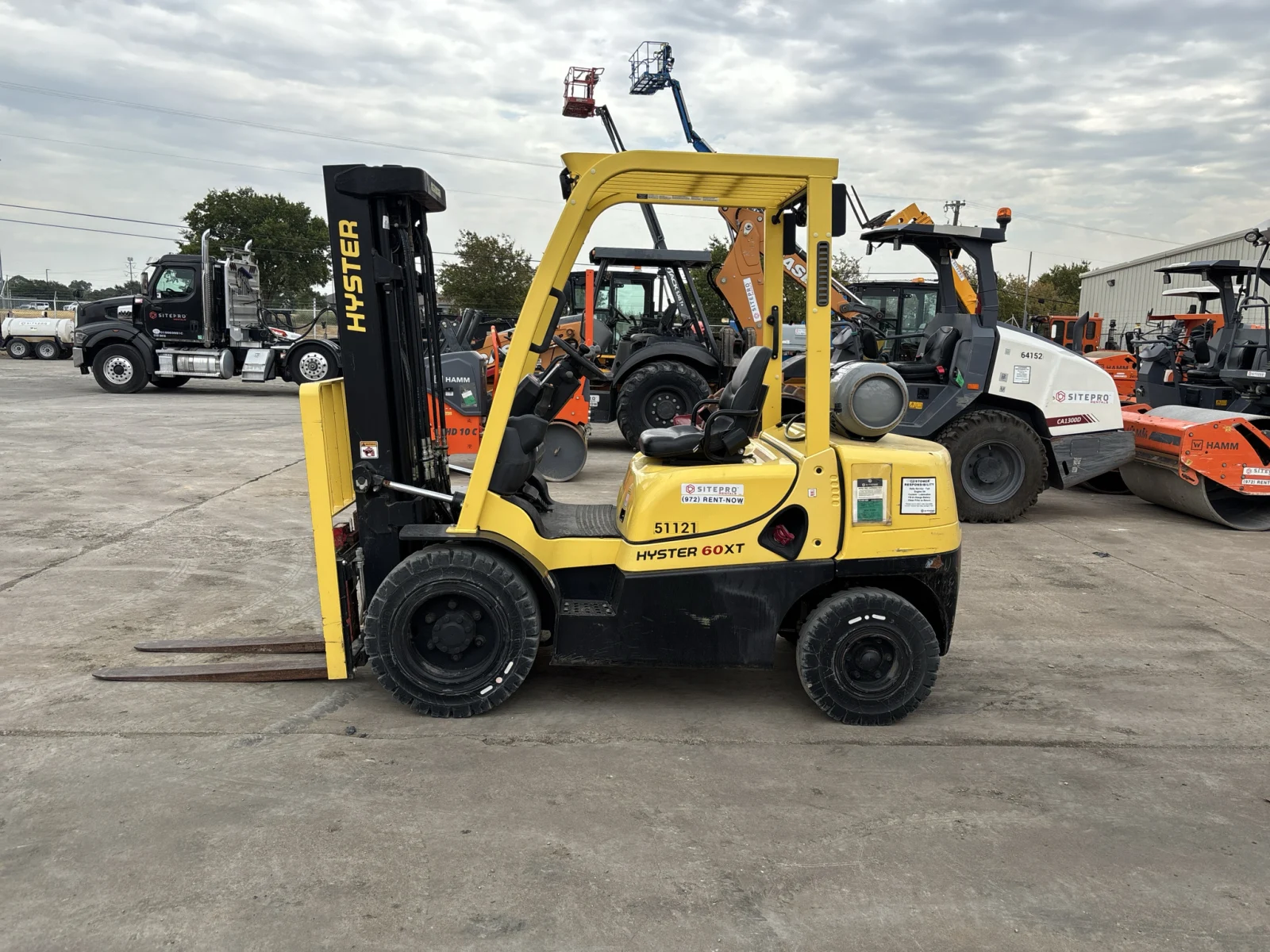 2023 Hyster H60XT