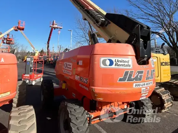 2016 JLG 600S