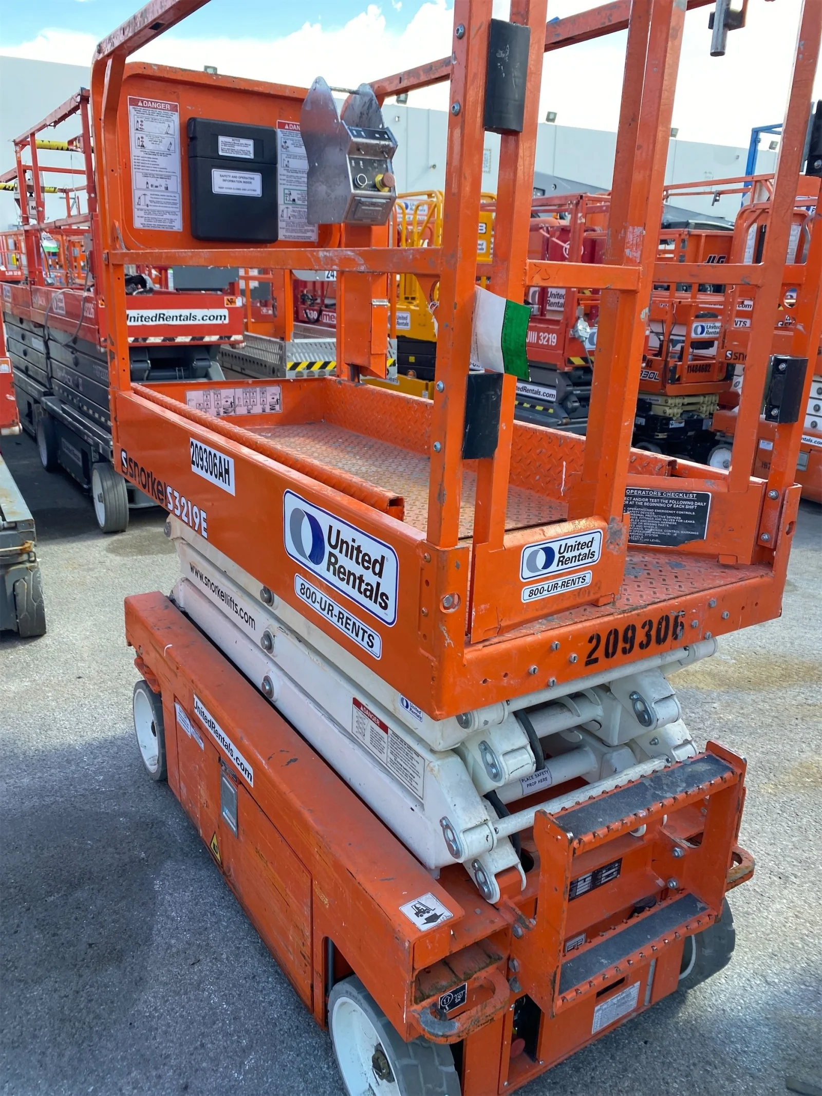 2018 Snorkel S3219E