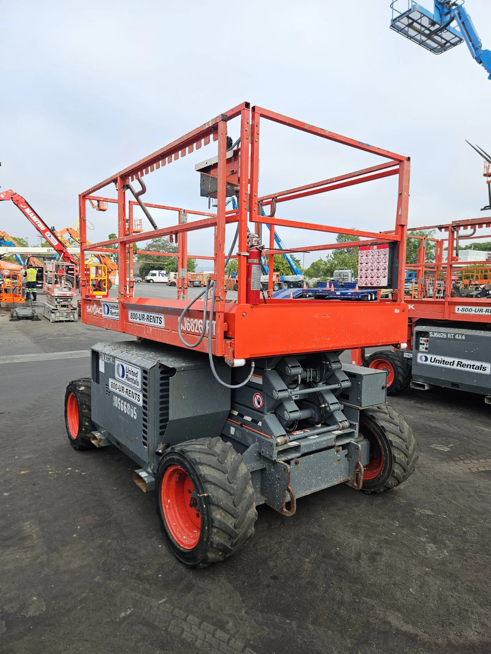 2017 Skyjack SJ6826RT Rough Terrain