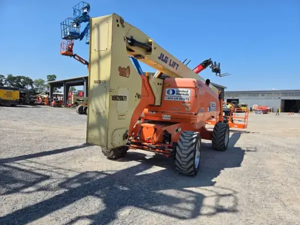 2017 JLG 800AJ Articulating