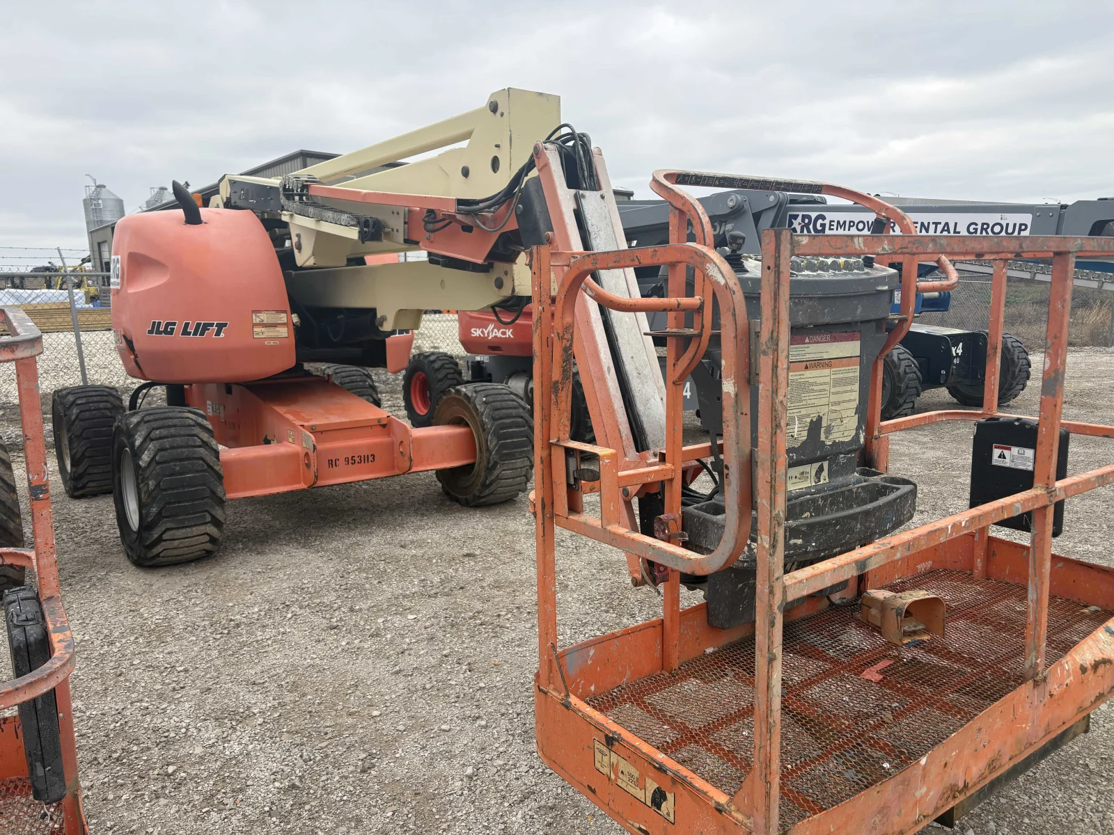 2013 JLG 450AJ