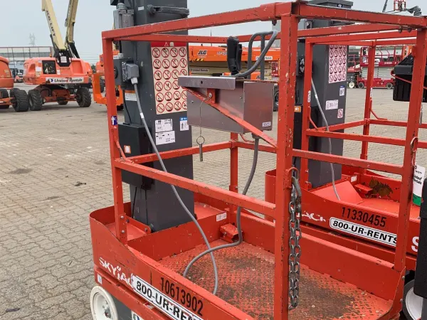 2017 Skyjack SJ12 Self-Propelled One-Person