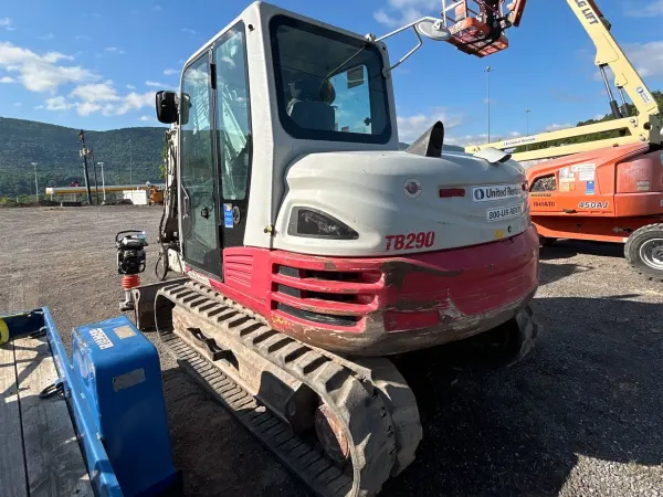 2019 Takeuchi TB290C