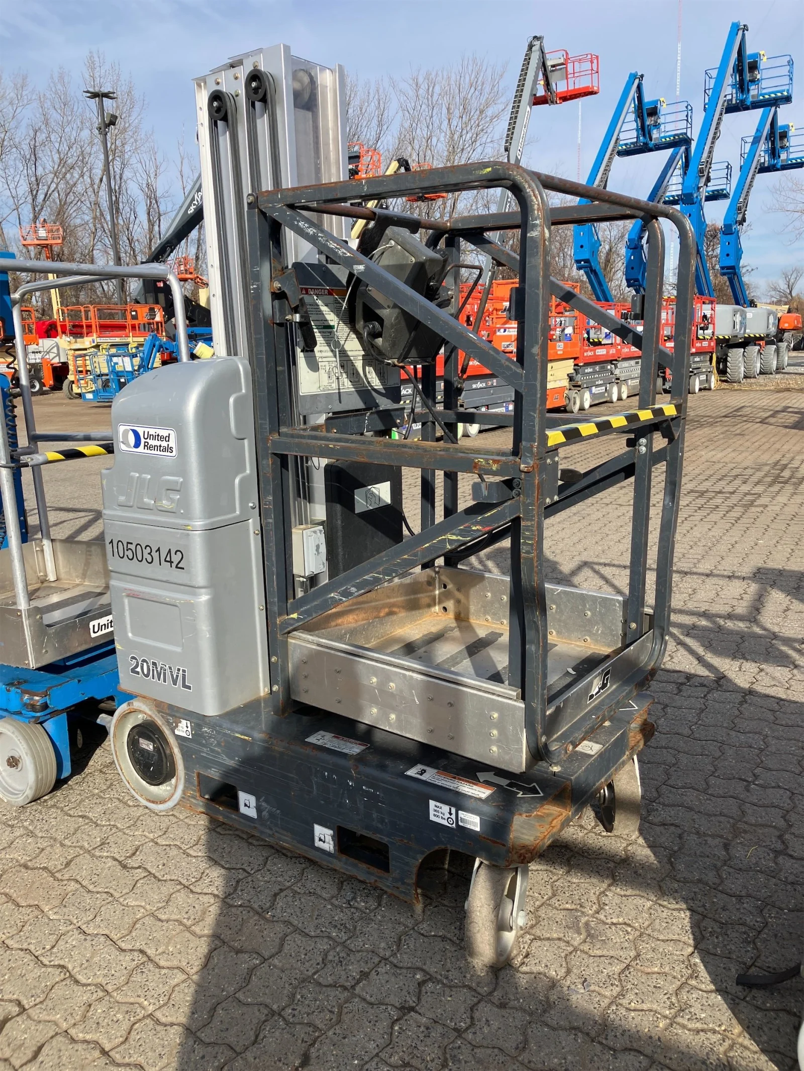 2016 JLG 20MVL Self-Propelled One-Person