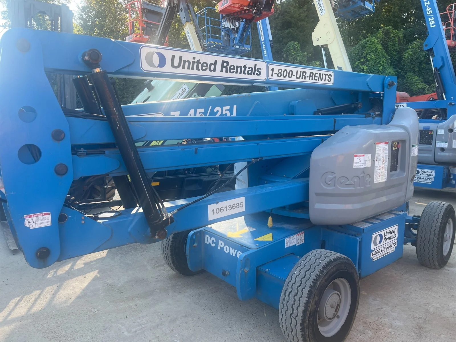 2017 Genie Z-45/25J DC Articulating