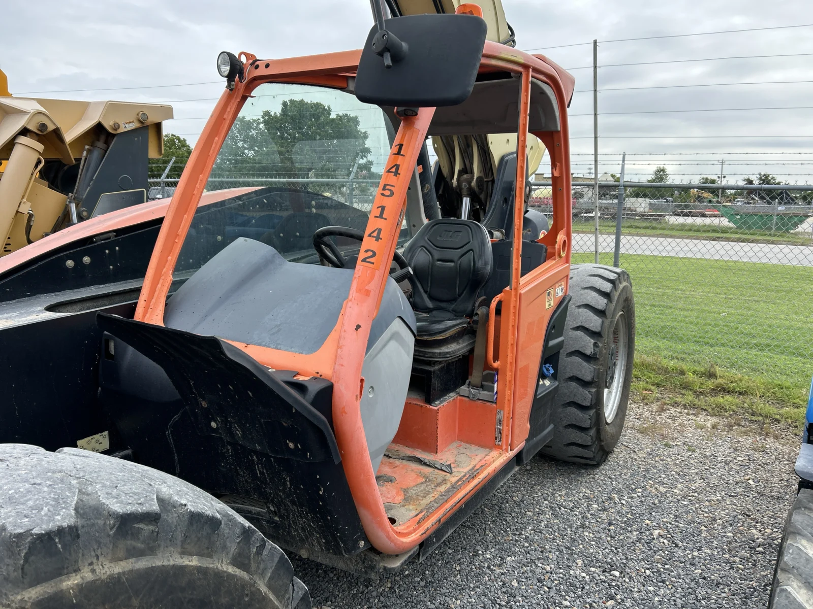 2015 JLG 1255