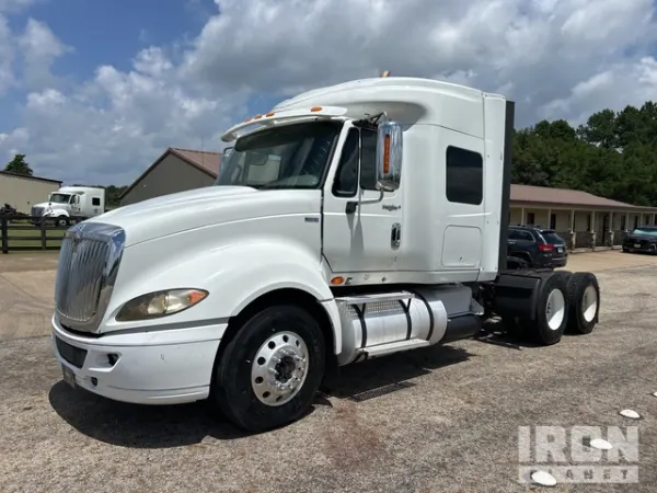 2012 International Prostar+ 122