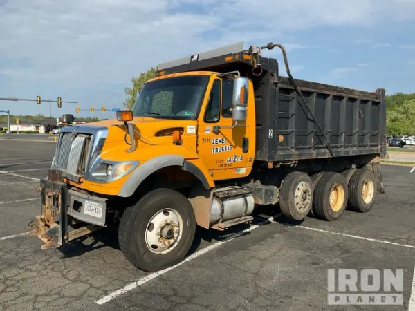 2003 International 7600