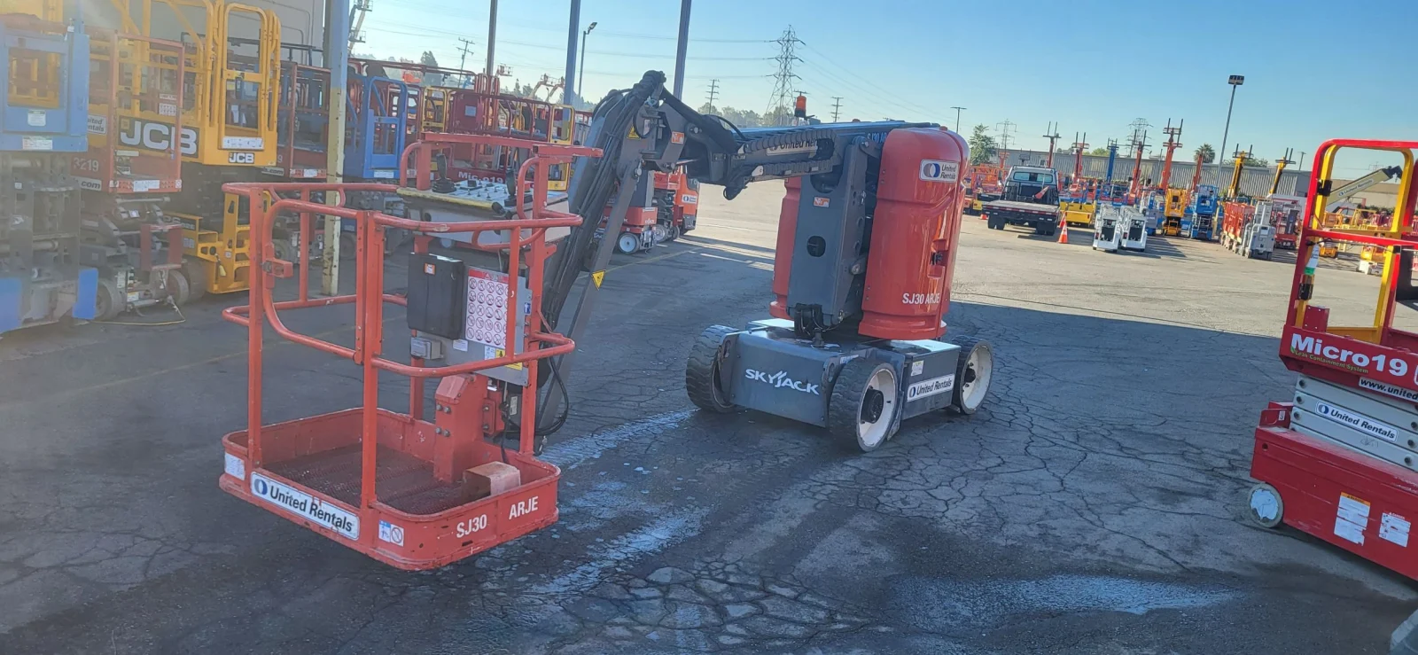 2017 Skyjack SJ30ARJE Articulating