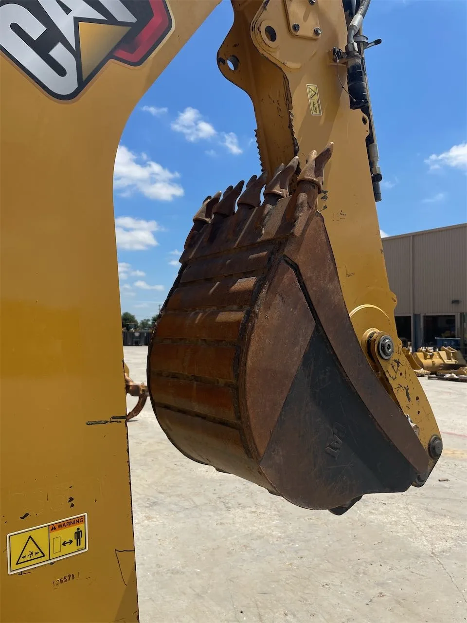 2022 Caterpillar 420 XE