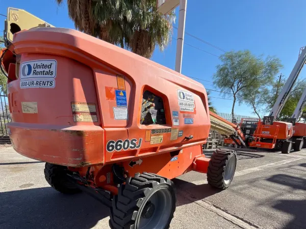 2019 JLG 660SJ