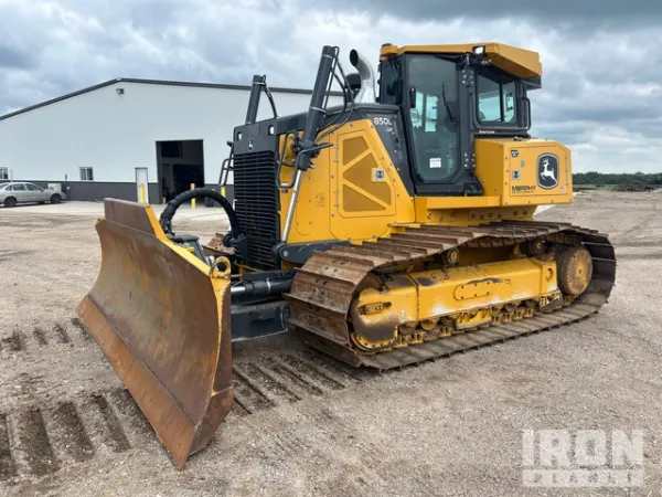 2023 John Deere 850L LGP