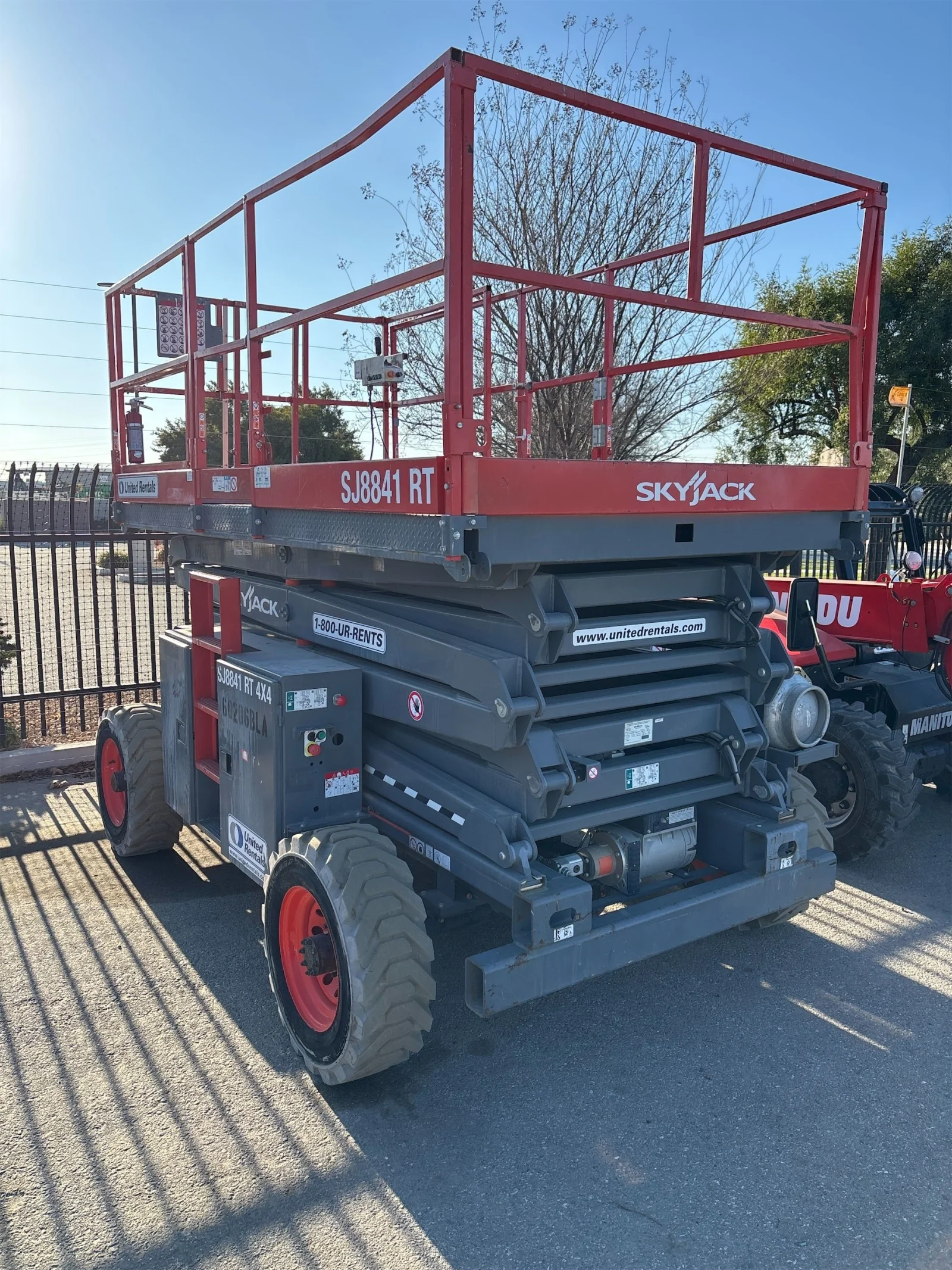 2018 Skyjack SJ8841RT Rough Terrain