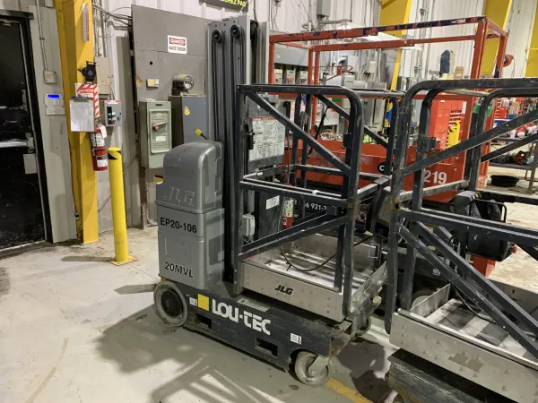 2016 JLG 20MVL