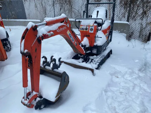 2021 Kubota K008-3