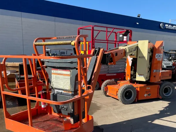 2015 JLG E300AJP-Articulating