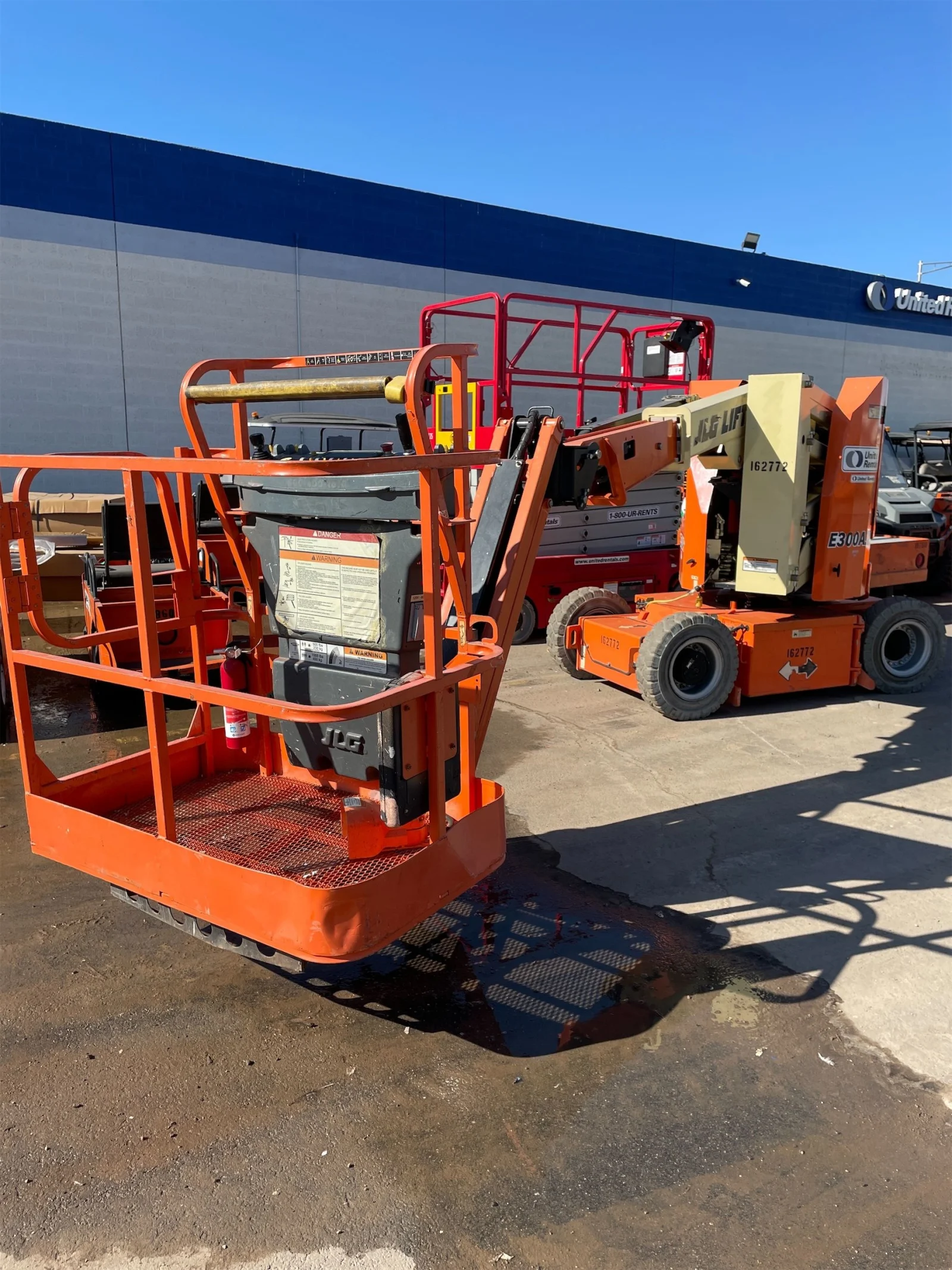 2015 JLG E300AJP-Articulating