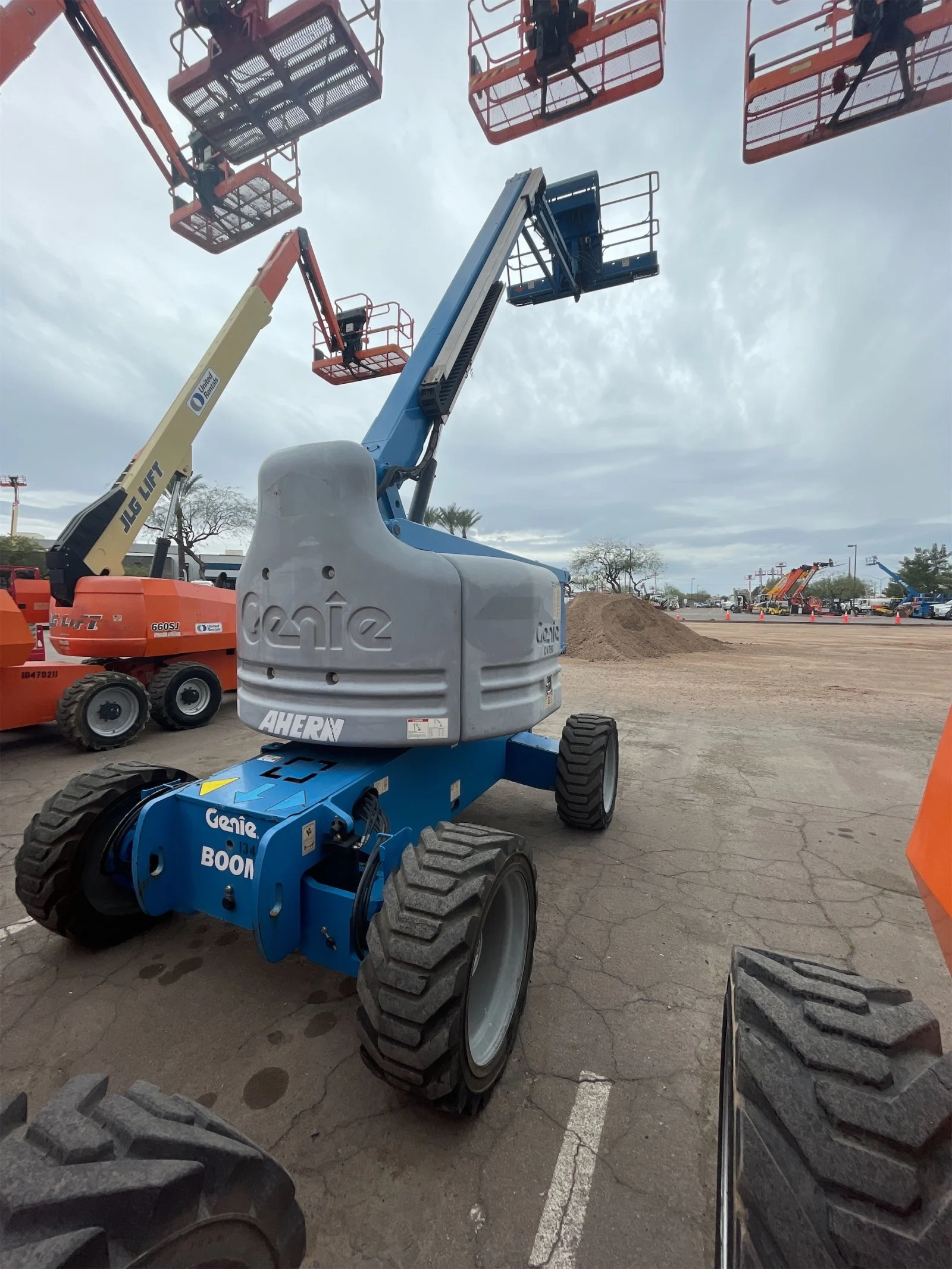2013 Genie Z-60/34-Articulating-Boom-Lift