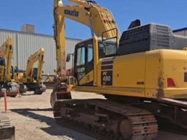 2023 Komatsu PC490 LC-11