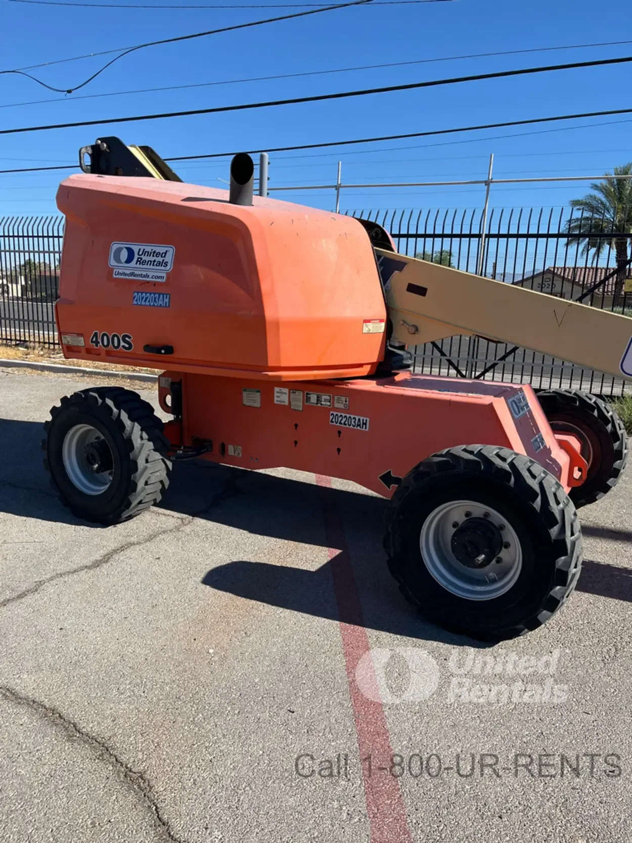 2018 JLG 400S