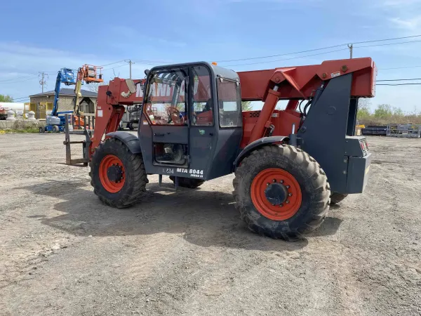 2017 Manitou MTA8044