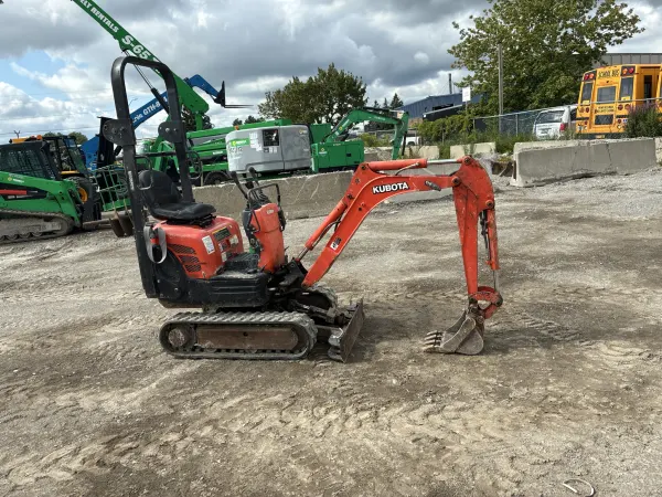 2020 Kubota K008